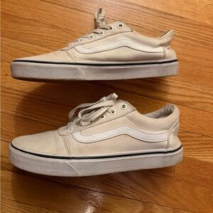 Vans Women's sneakers size 9